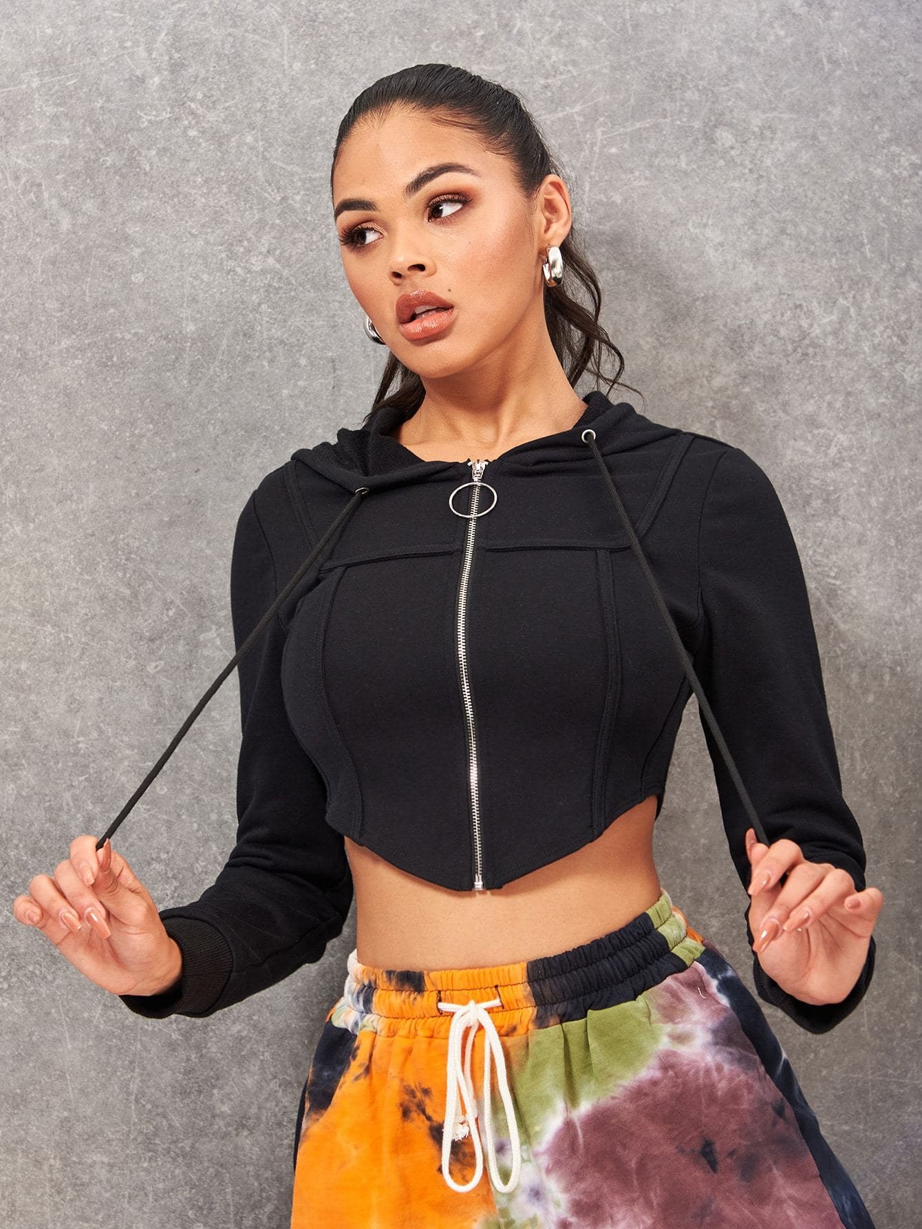 Black O-ring Zip Up Crop Sweatshirt