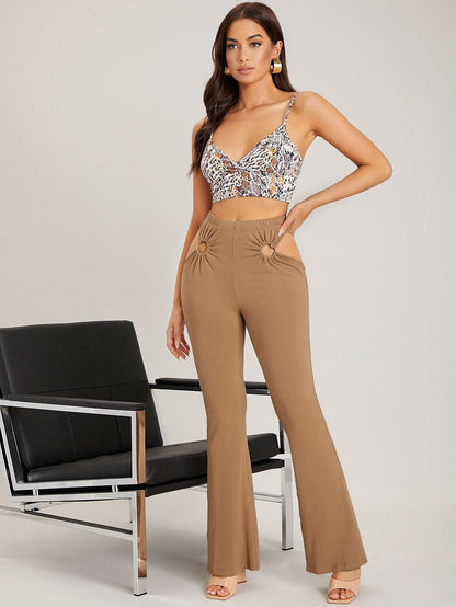 O-ring Cut Out Waist Flare Leg Pants