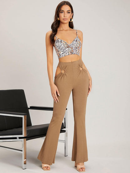 O-ring Cut Out Waist Flare Leg Pants