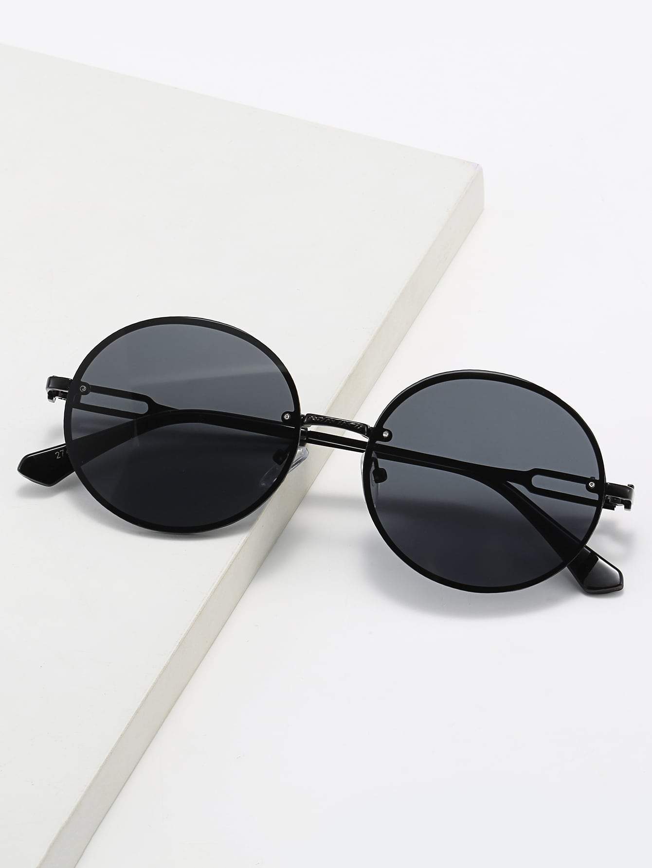 Round Frame UV Protected Sunglasses