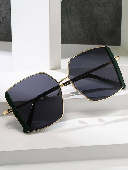Gold Metal Frame UV Protected Sunglasses