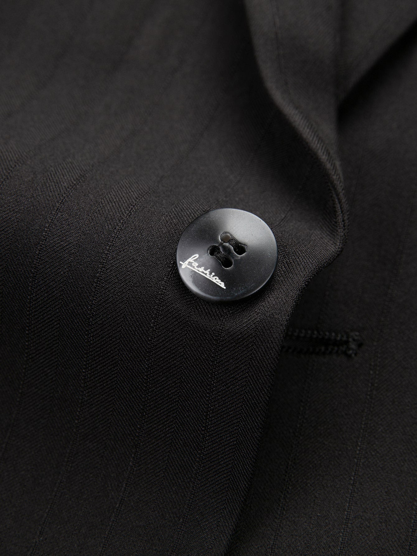 Black Solid Single Button Lapel Neck Slim Fit Blazer