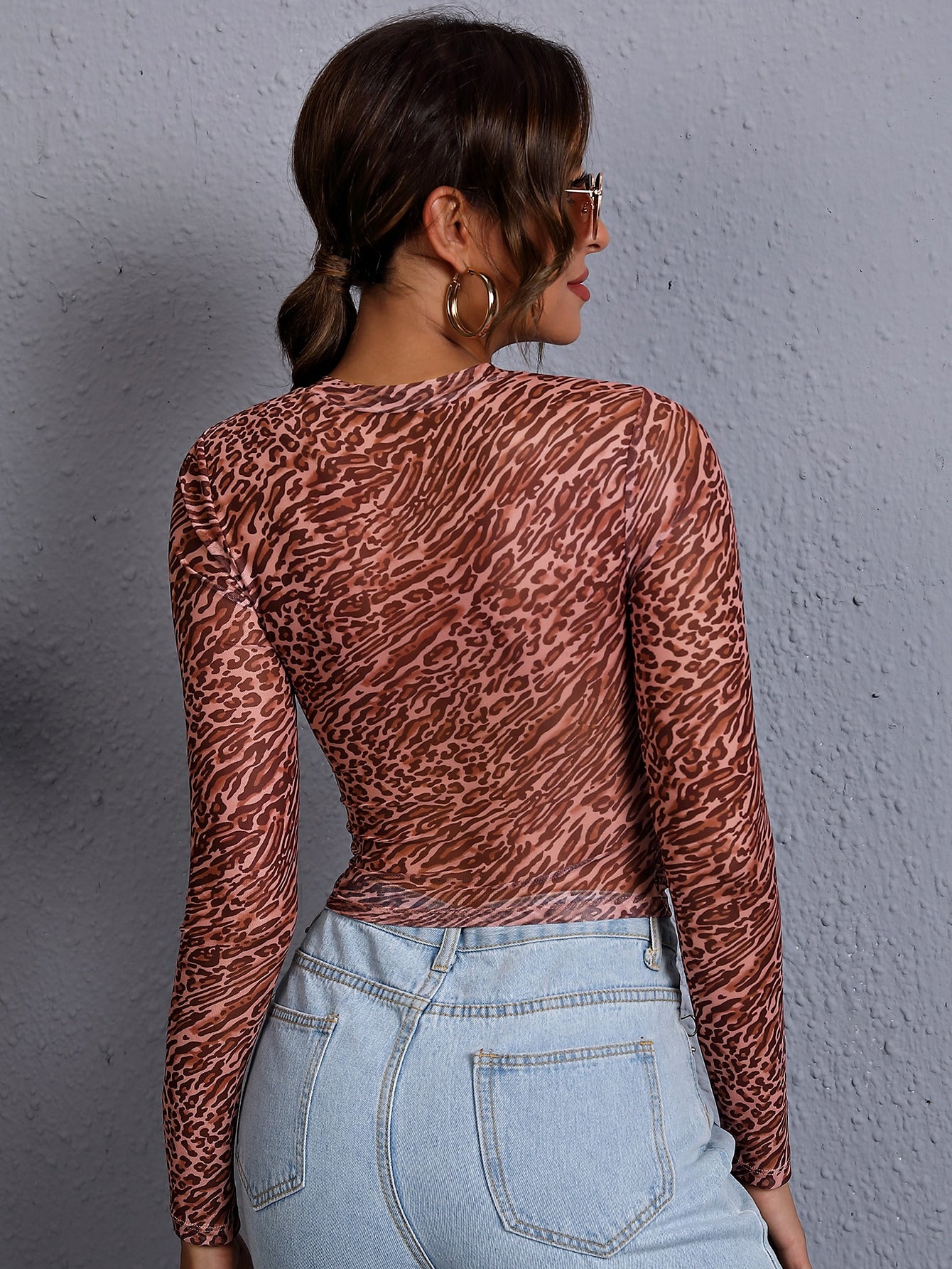 Round Neck Leopard Print Ruched Mesh Top