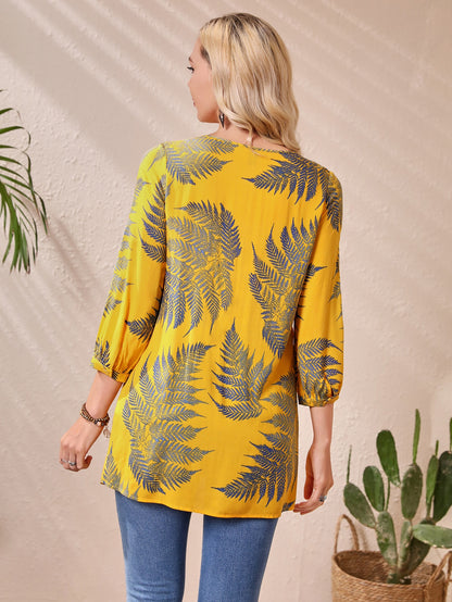 Round Neck Three Quarter Sleeve Tropical Print Pleated Blouse Top