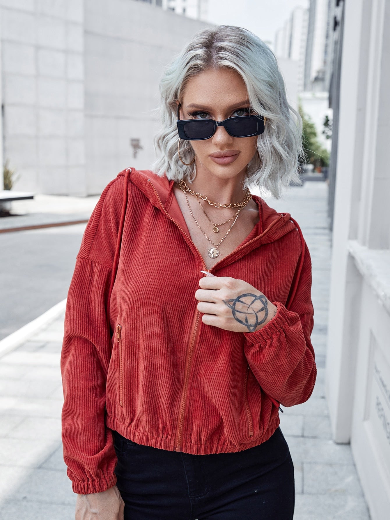 Burgundy Solid Zip Up Drawstring Drop Shoulder Hooded Jacket