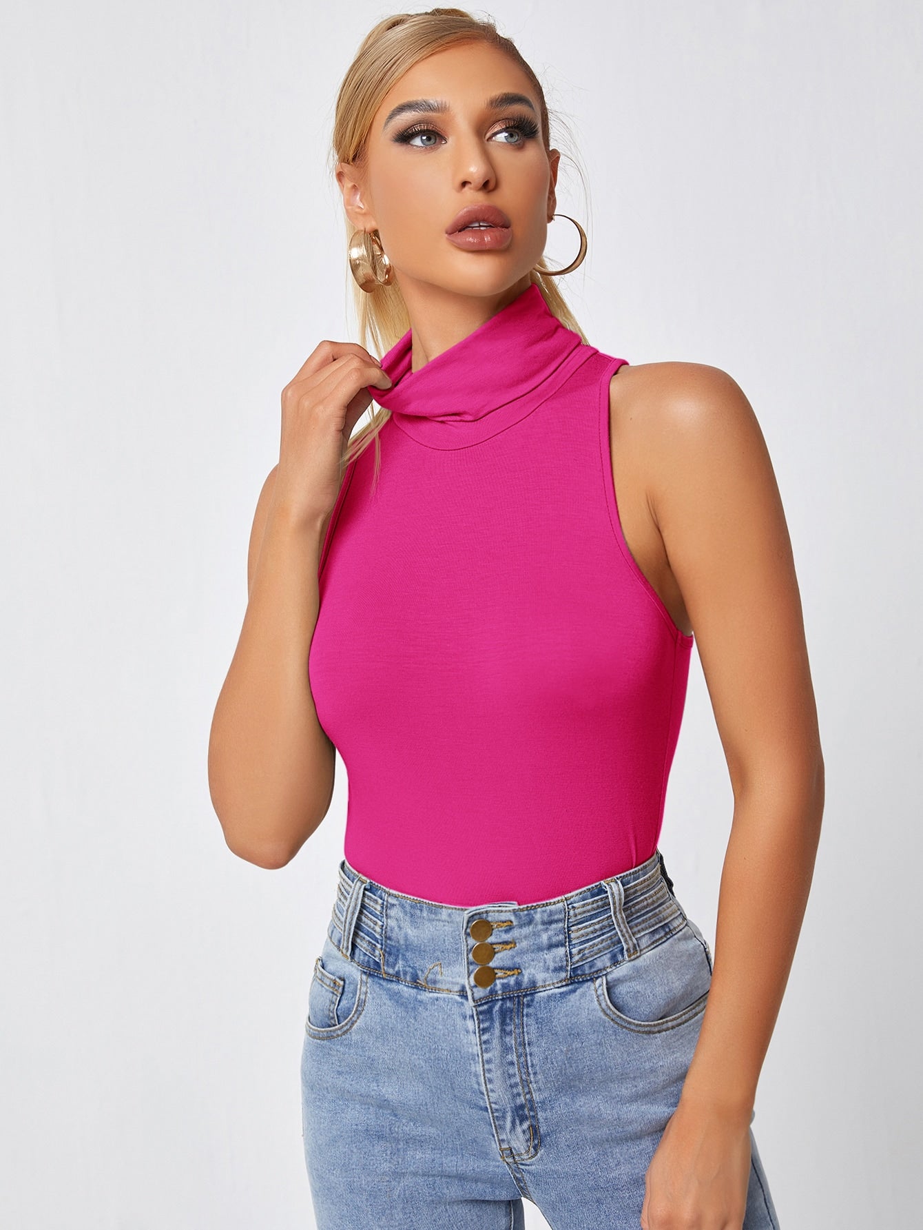 Turtle Funnel Neck Solid Slim Fit Tank Top – - Main Image