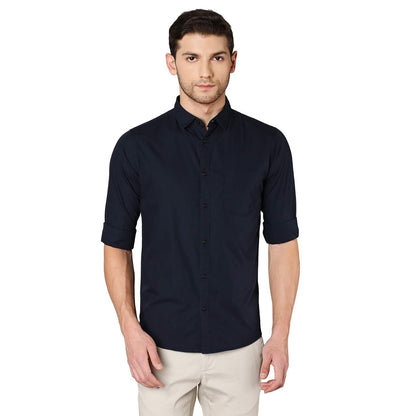 Solid Colour Cutaway Collar Slim Fit Shirt