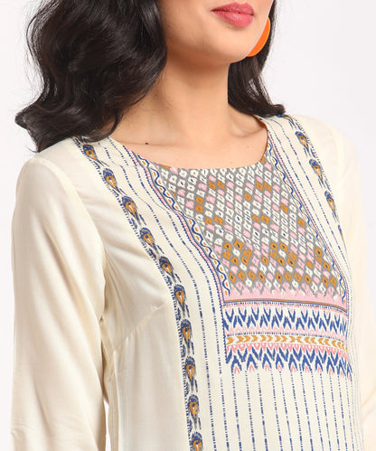 Round Neck Three Fourth Sleeve Printed Straight Kurta