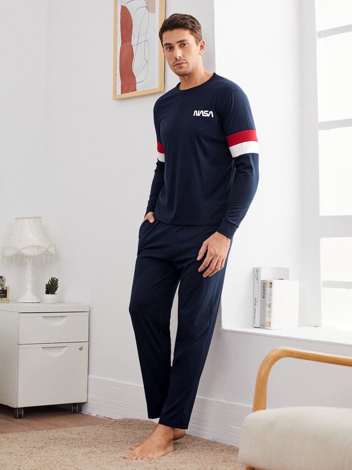 Round Neck Contrast Panel Letter Graphic Pyjama Sleepwear Set
