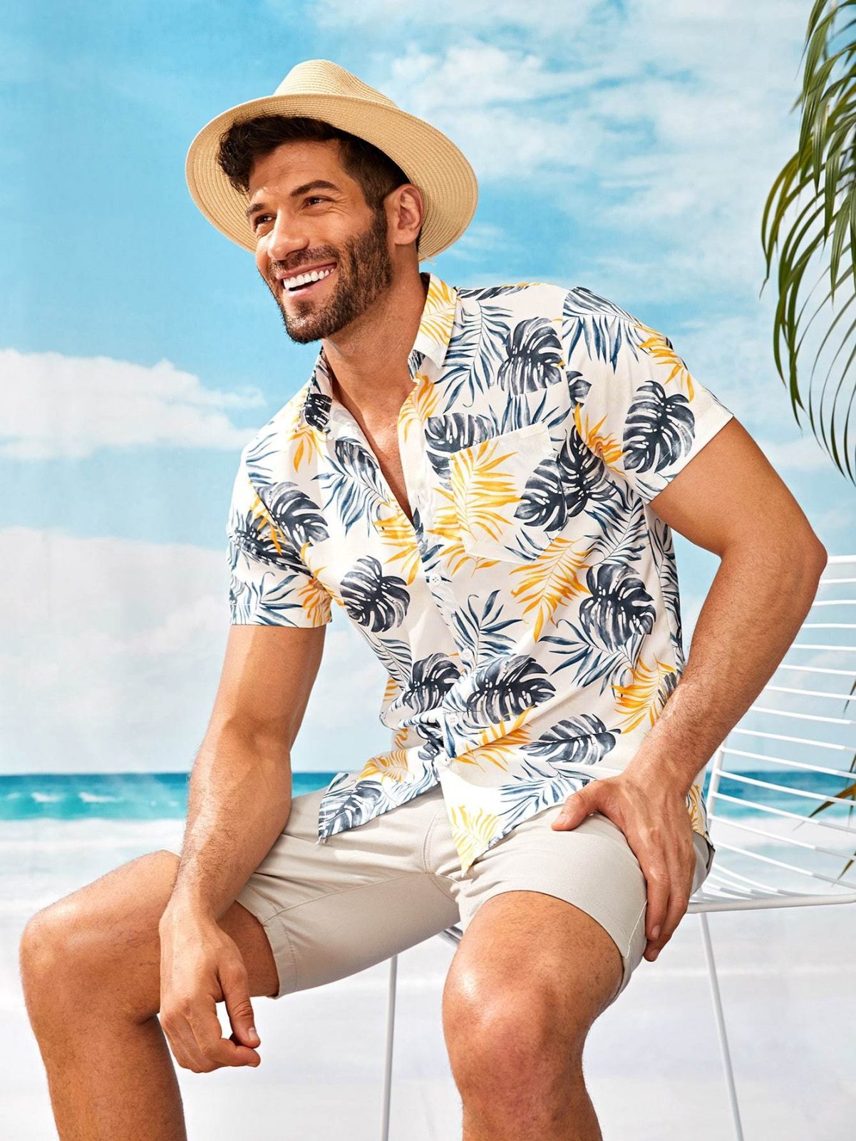 Short Sleeve Tropical Print Curved Hem Shirt