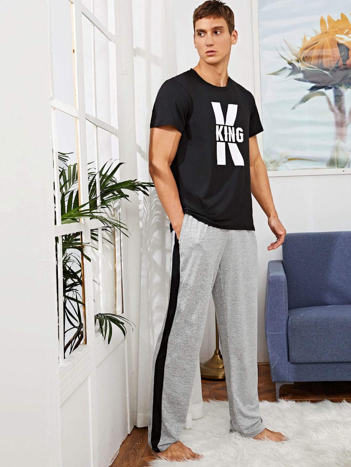 Round Neck Letter Graphic Tee & Sweatpants Sleepwear Set