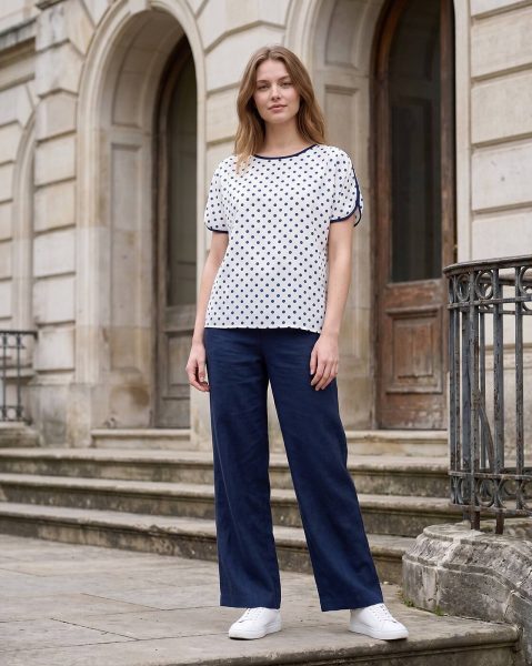Contrast Trim Extended Sleeve Polka-Dot Print Top
