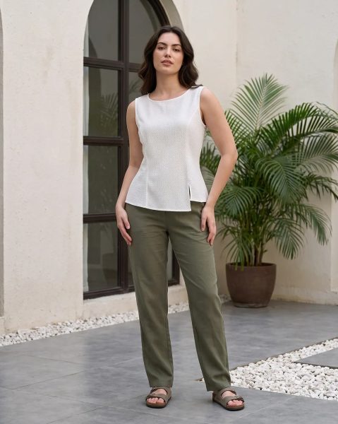 Women Sleeveless Panelled Slit Hem Textured Top