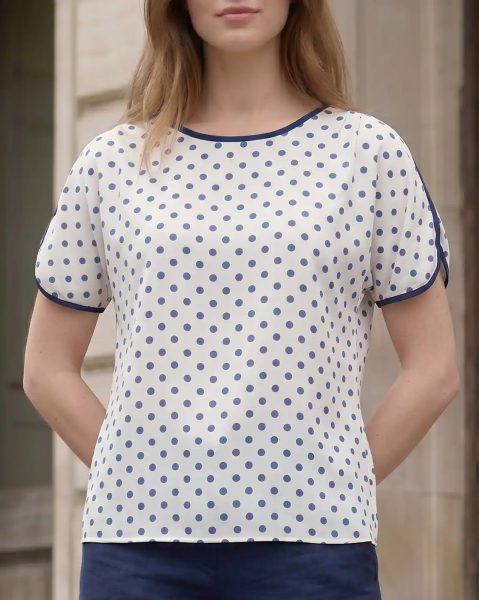 Contrast Trim Extended Sleeve Polka-Dot Print Top