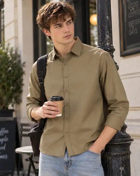 Men Medium Length Spread Collar Full Sleeve Shirt